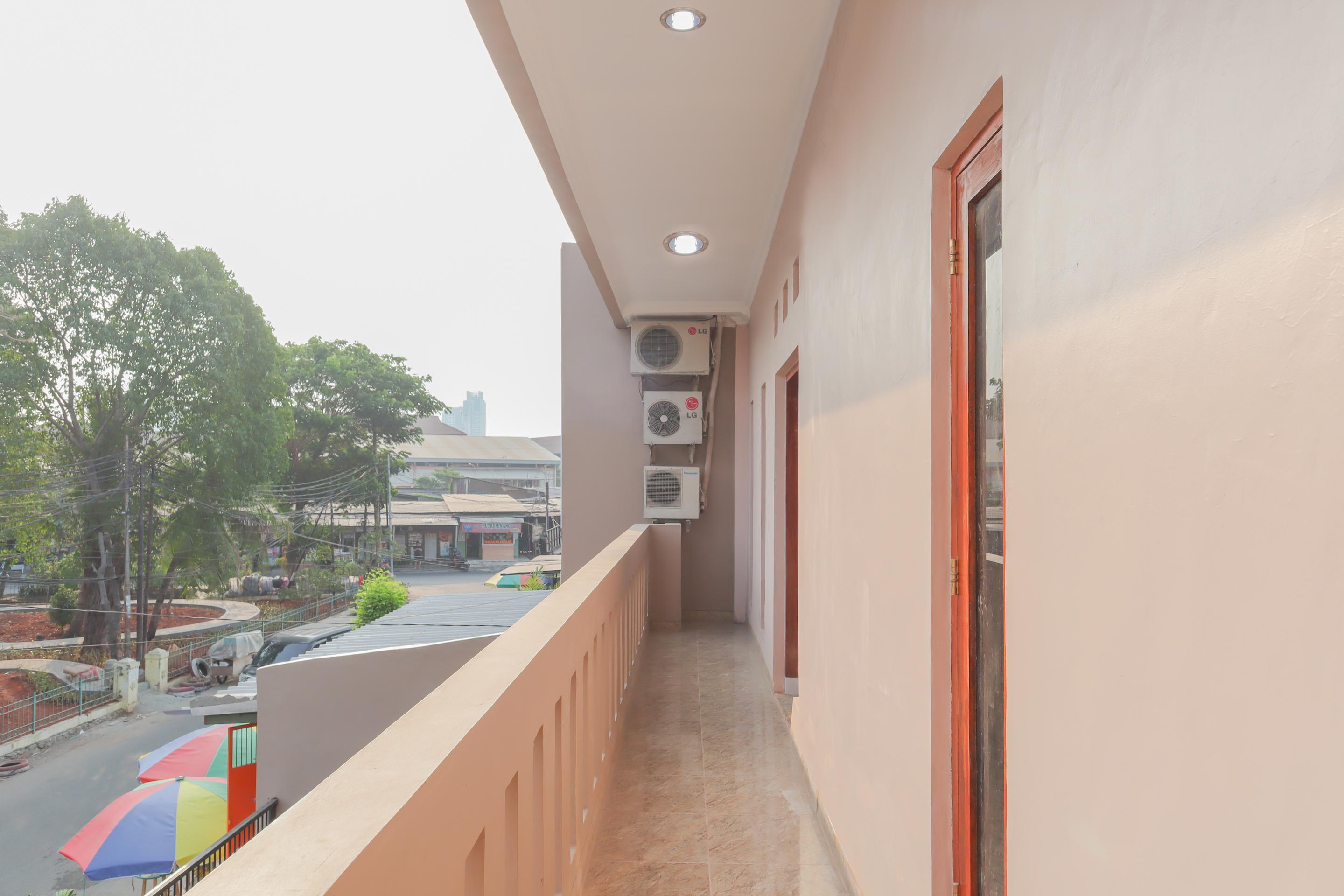 Oyo 1519 Axl Residence Jakarta Exterior photo
